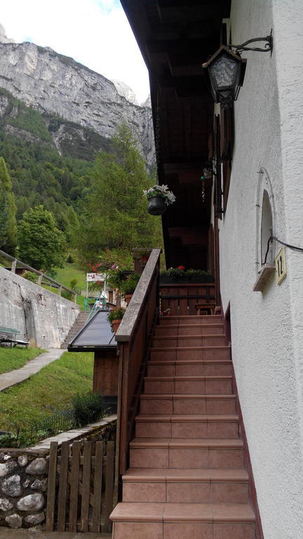 琴琴伊盖Casa Alpina别墅 外观 照片